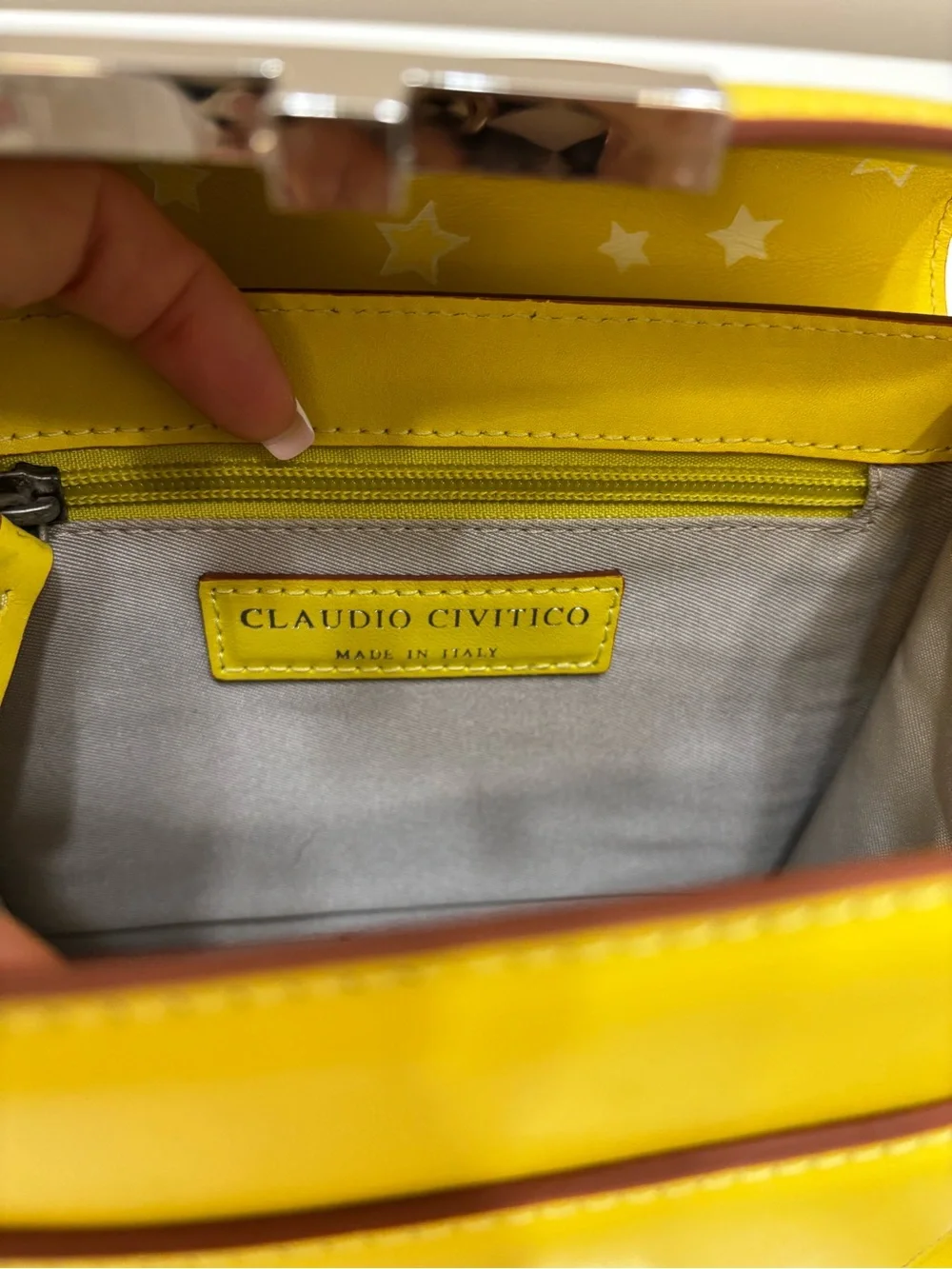 💛 Claudio Civitico “Atae” Yellow Leather Crossbody – Special Edition